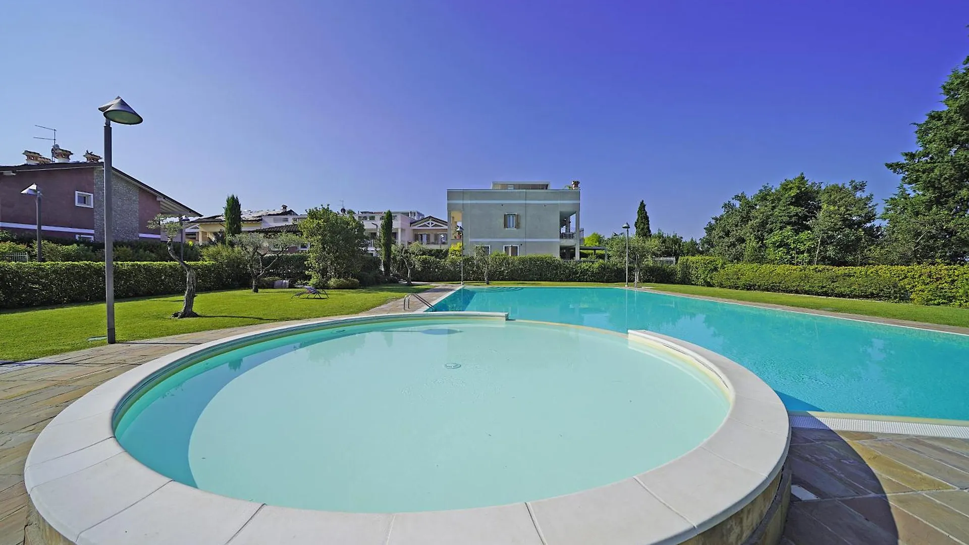 Residence Quadrivium 151 By Wonderful Italy Castelnuovo del Garda Italy